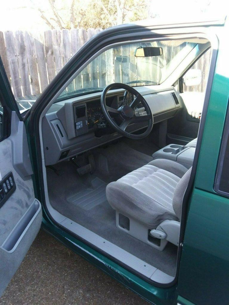 1992 Chevrolet Silverado 1500 pickup [minor blemishes]