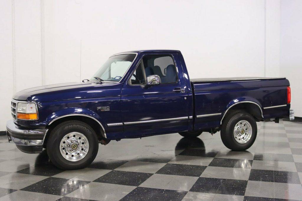1995 Ford F-150 XLT pickup [loaded with goodies]