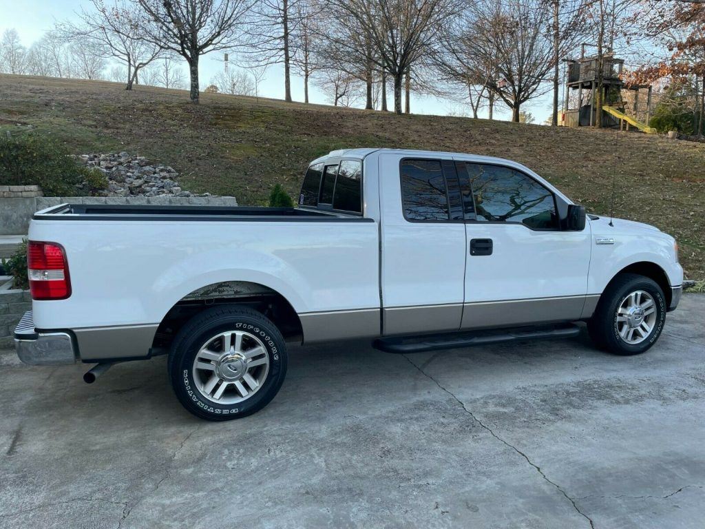 2004 Ford F-150 XLT Supercab pickup [Excellent Condition]