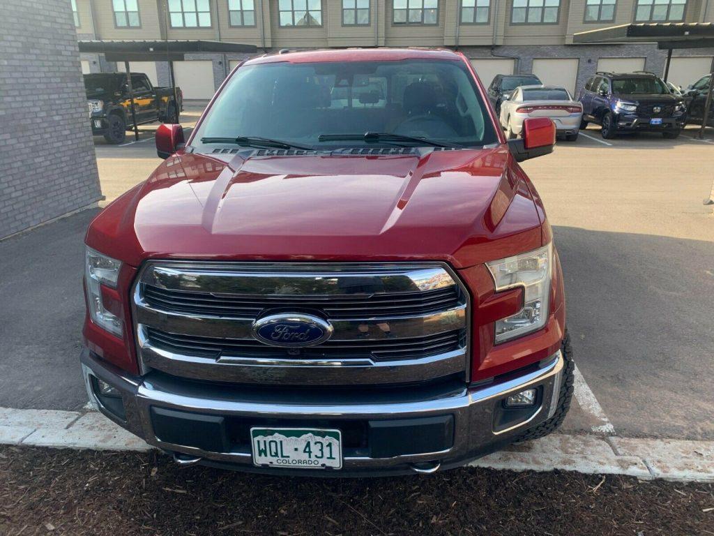 2016 Ford F-150 Lariat Pickup [mint condition]