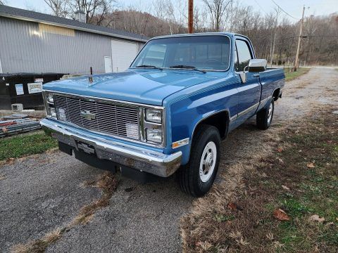 1987 Chevrolet V20 Full Size 3/4 Ton 4WD Square body pickup for sale