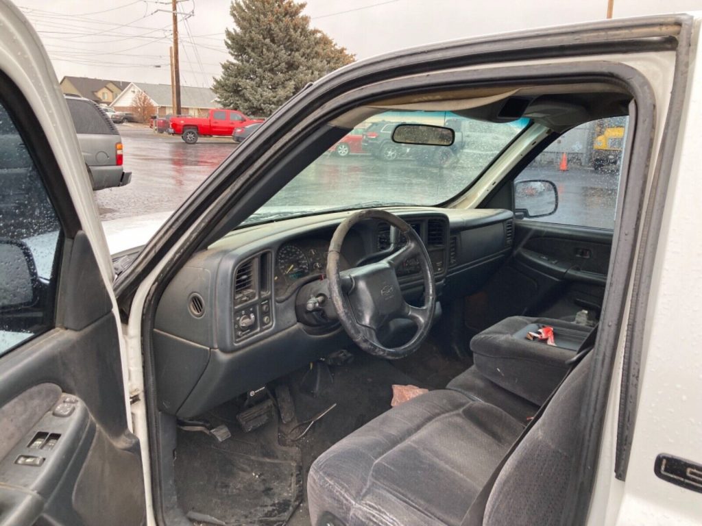 1999 Chevrolet Silverado 1500 Short Bed [“Rust-Free” and “Immaculate”]