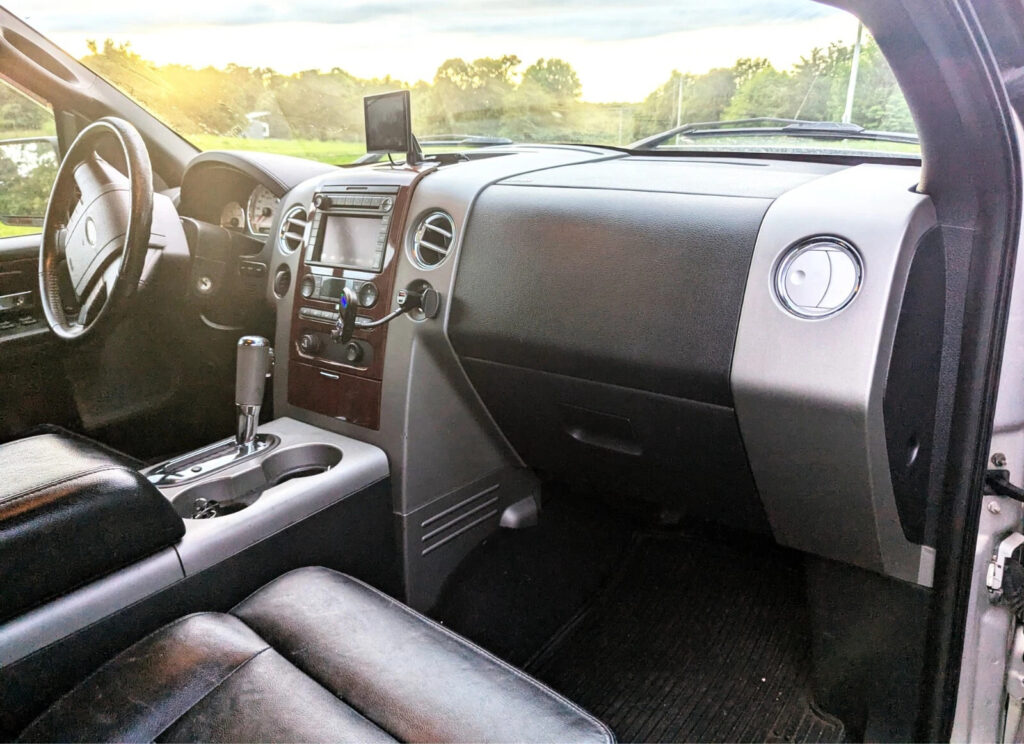 2006 Ford F-150 Lariat Truck – Harley Davidson Edition