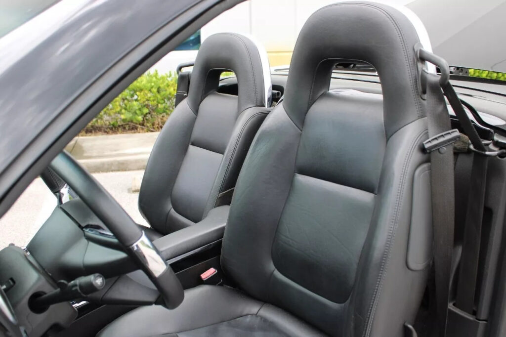 Black 2006 Chevrolet SSR LS2 6.0 Liter