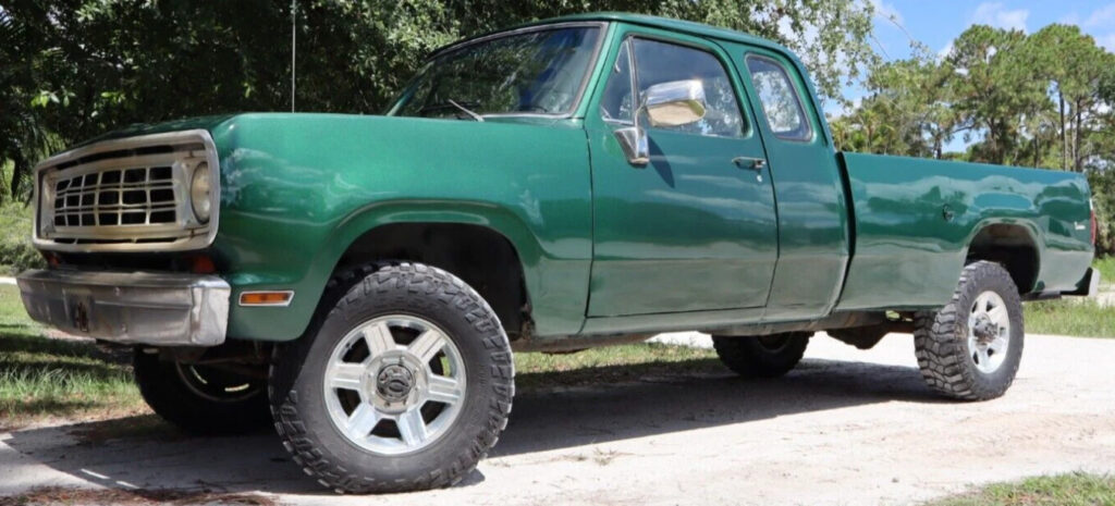 1974 Dodge Pickup 4×4 – W200 Extended Cab Power Wagon