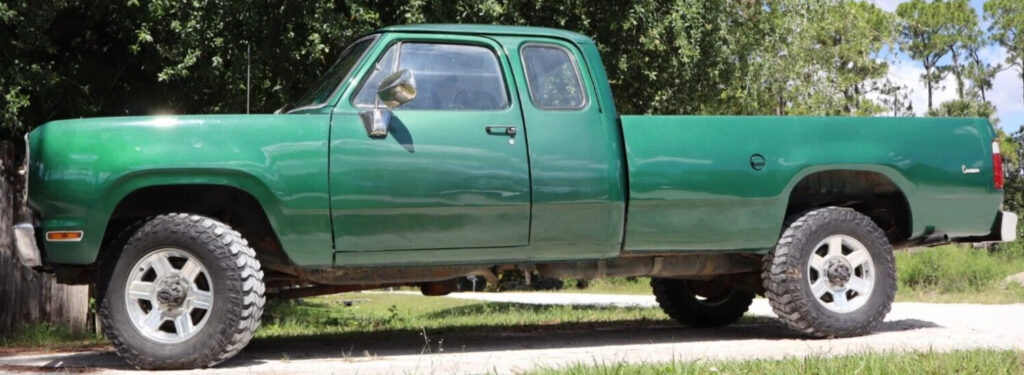 1974 Dodge Pickup 4×4 – W200 Extended Cab Power Wagon