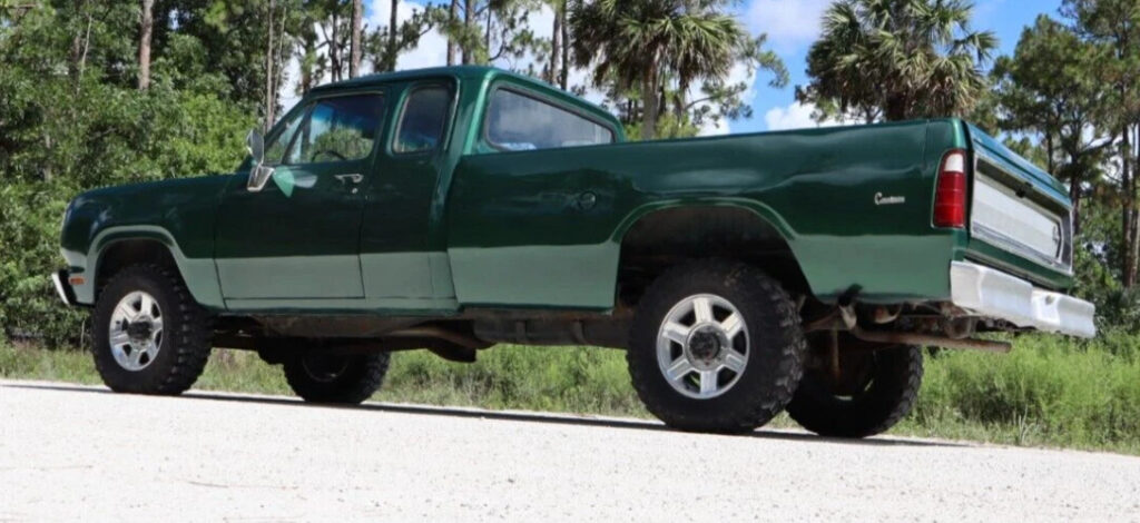 1974 Dodge Pickup 4×4 – W200 Extended Cab Power Wagon