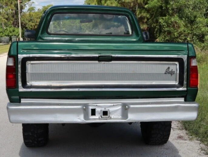 1974 Dodge Pickup 4×4 – W200 Extended Cab Power Wagon