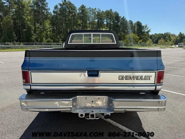 1981 Chevrolet K30 Silverado 4×4 Squarebody Pickup
