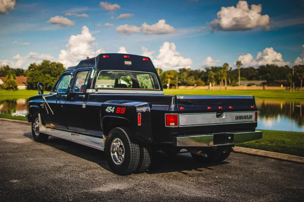 1984 Chevrolet C30 Silverado 4dr Crew Cab LB