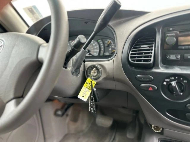 2004 Toyota Tundra SR5 Pickup 4D 6 1/2 ft