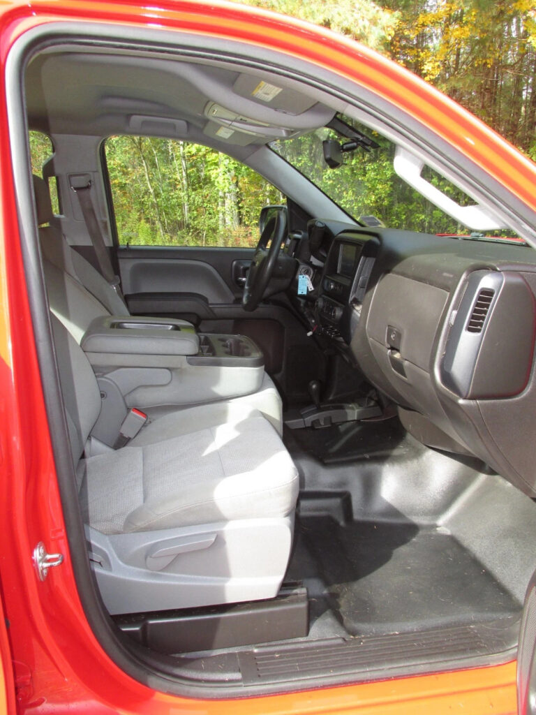 2016 Chevrolet Chevrolet Silverado WT Ex. Cab 4.3L V6 Auto 4×4 7.5′ Fisher Plow