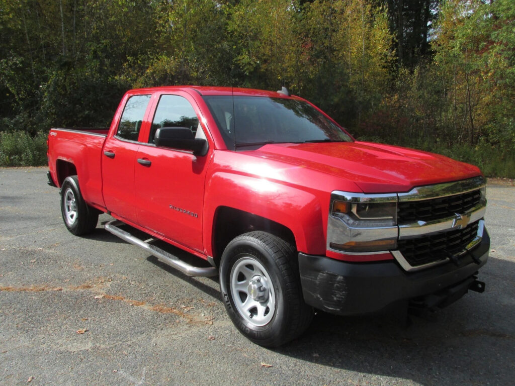 2016 Chevrolet Chevrolet Silverado WT Ex. Cab 4.3L V6 Auto 4×4 7.5′ Fisher Plow