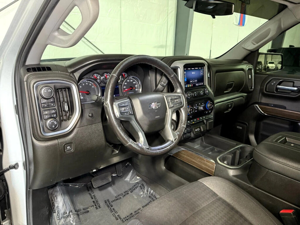 2022 Chevrolet Silverado 1500 LTD RST Crew Cab 4WD