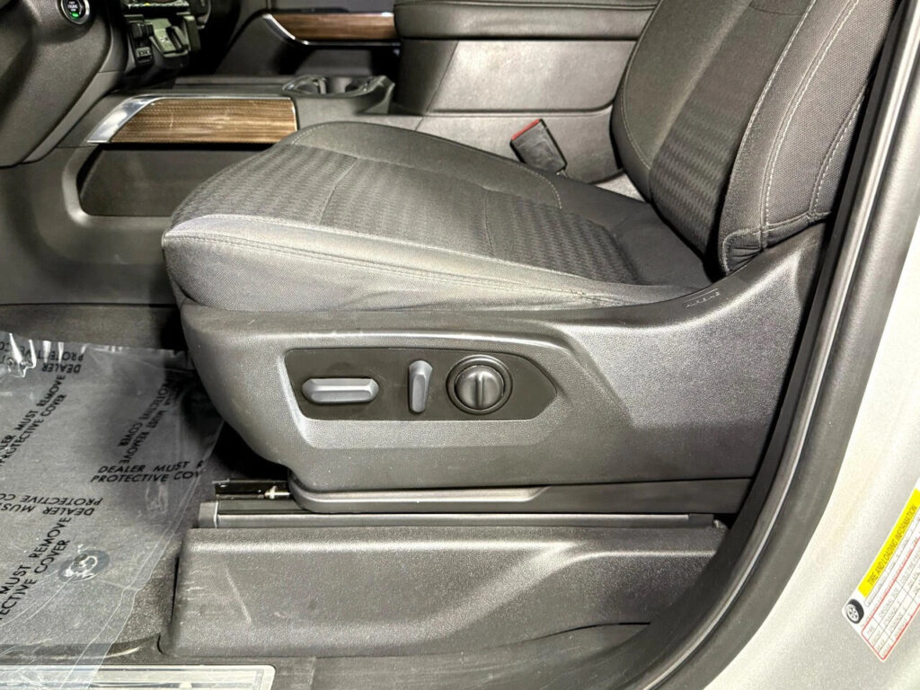 2022 Chevrolet Silverado 1500 LTD RST Crew Cab 4WD