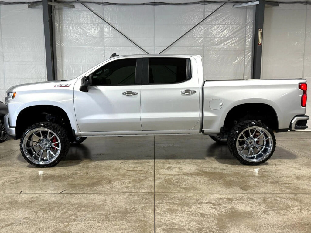 2022 Chevrolet Silverado 1500 LTD RST Crew Cab 4WD