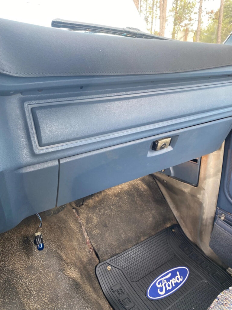 1986 Ford F-150 XLT Camper Special