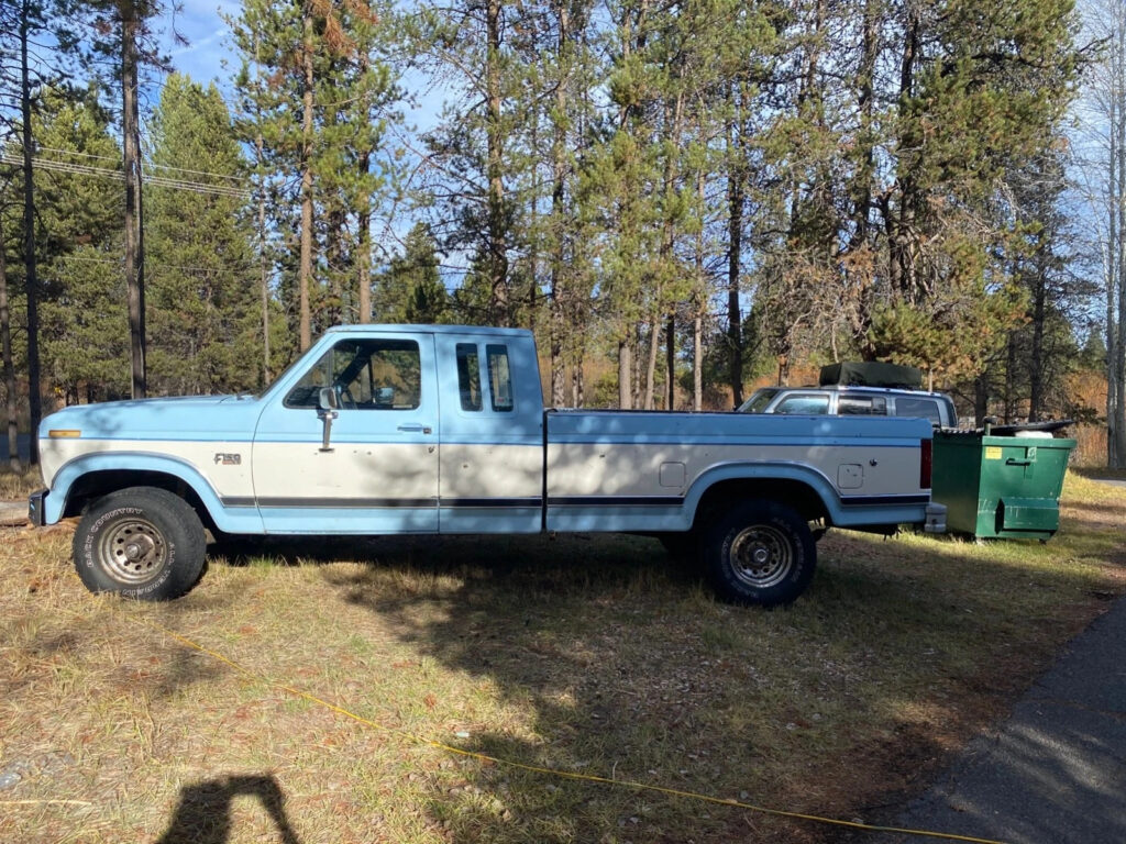 1986 Ford F-150 XLT Camper Special