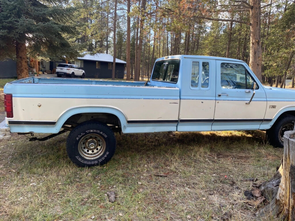 1986 Ford F-150 XLT Camper Special