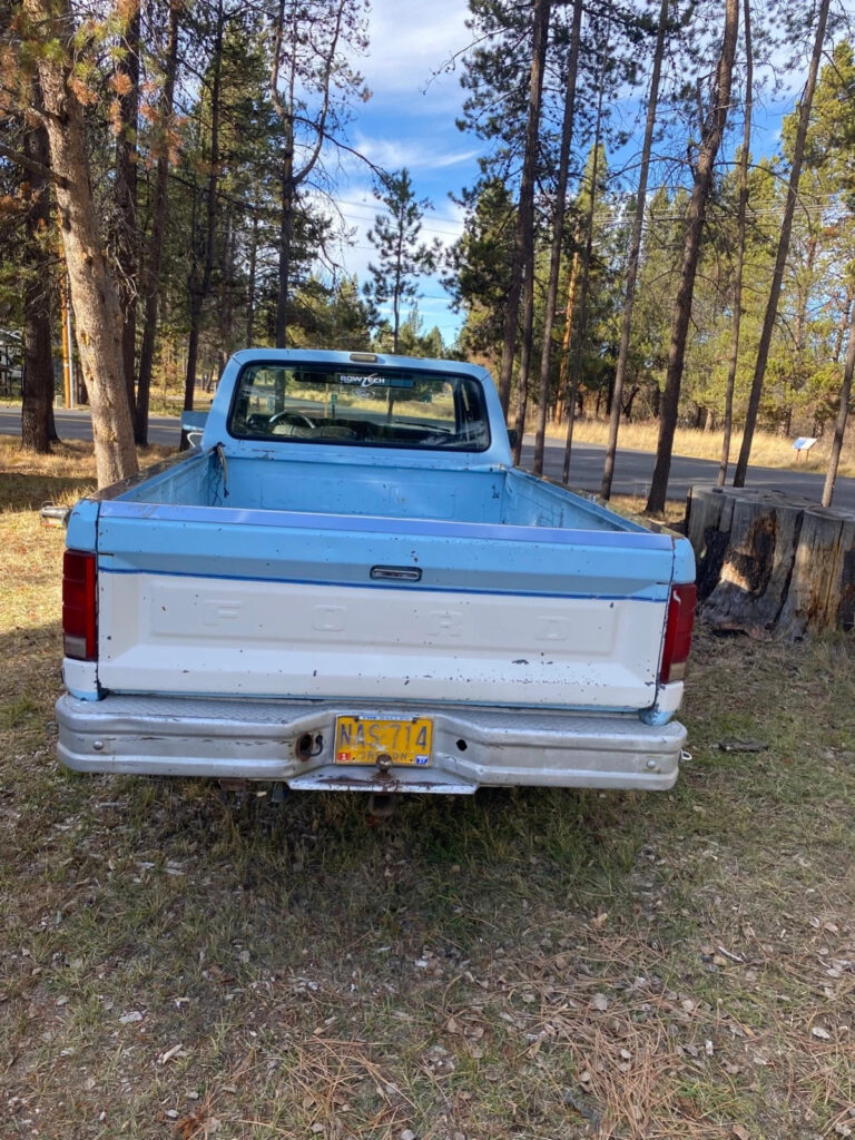 1986 Ford F-150 XLT Camper Special