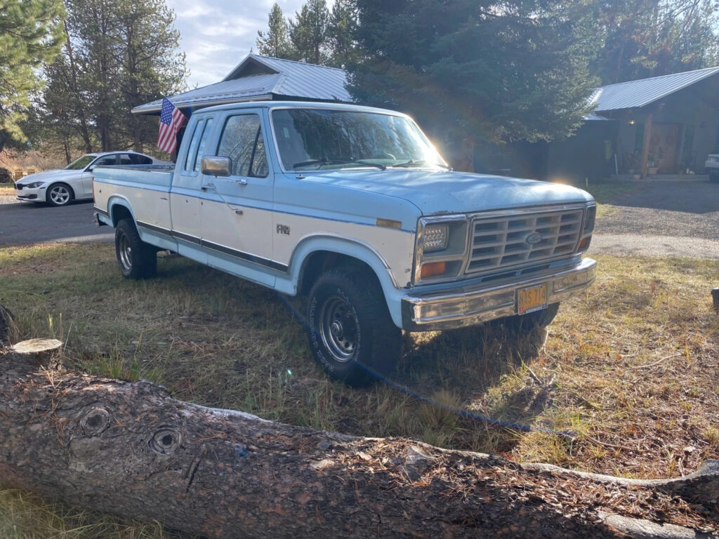 1986 Ford F-150 XLT Camper Special
