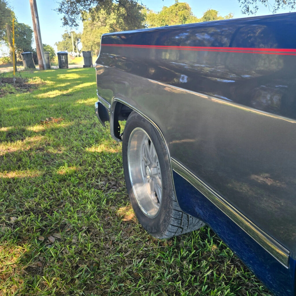 1987 Chevrolet C-10 short box truck