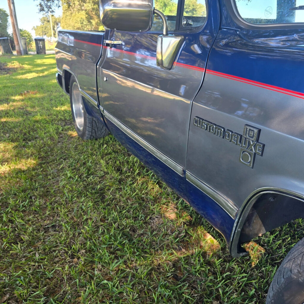 1987 Chevrolet C-10 short box truck