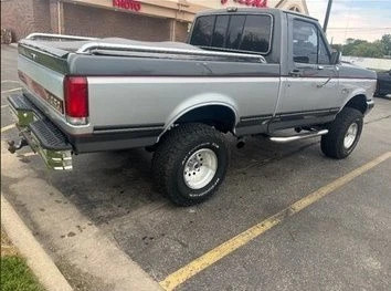 1987 Ford F-150 XLT Lariat  Standard Cab SB Pickup