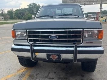 1987 Ford F-150 XLT Lariat  Standard Cab SB Pickup