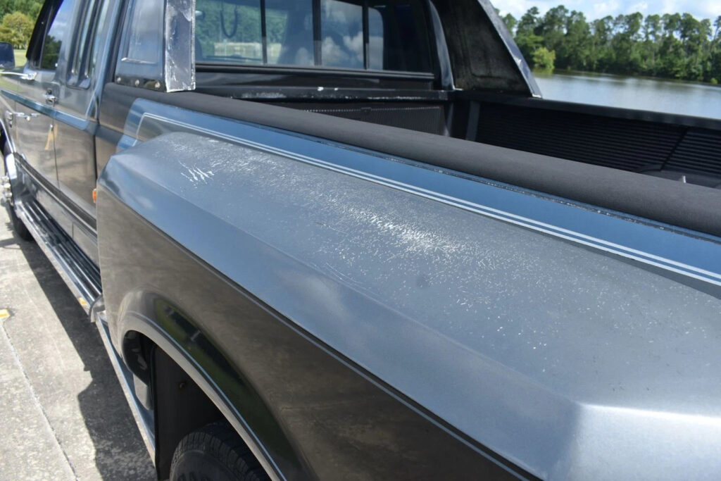 1988 Ford F-350 Extended Cab XLT Lariat