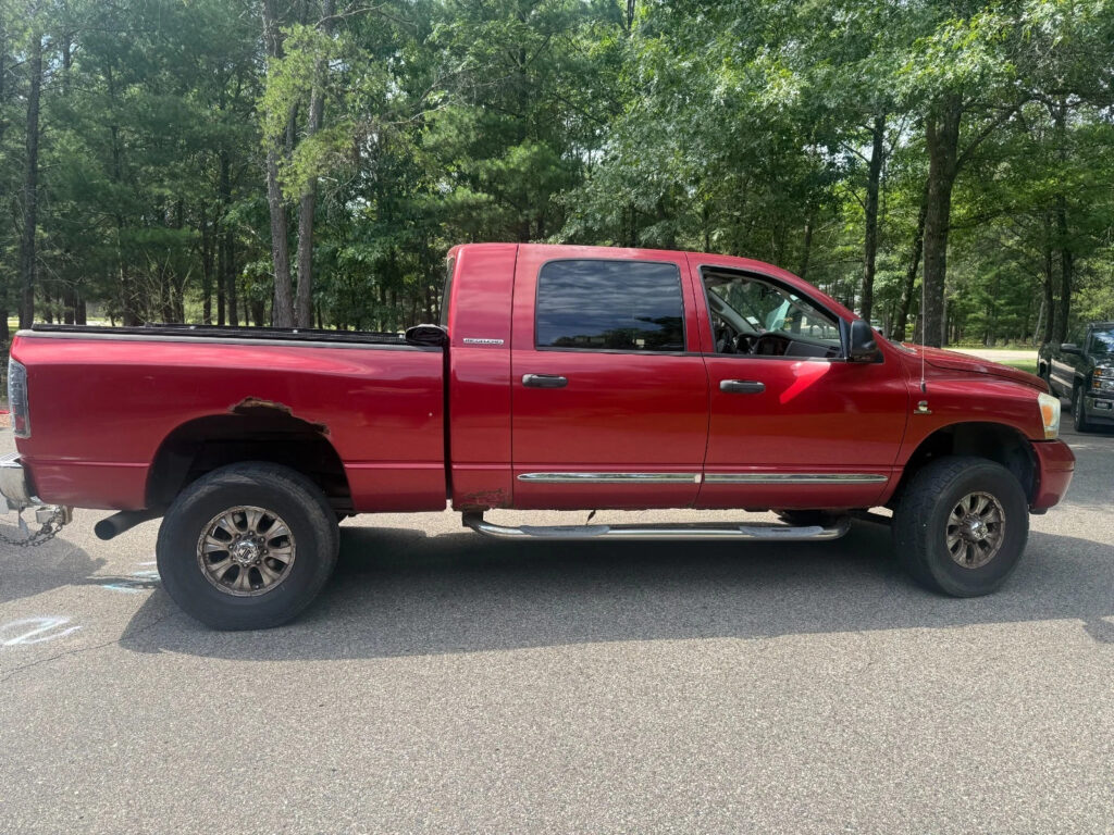 2006 Dodge Ram 2500 Megacab 5.9L Cummins