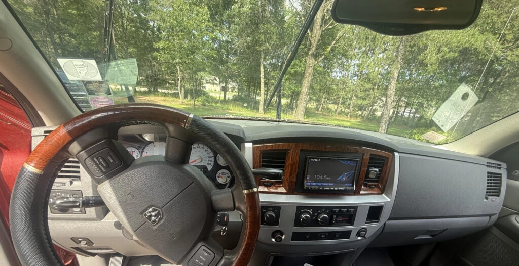 2006 Dodge Ram 2500 Megacab 5.9L Cummins